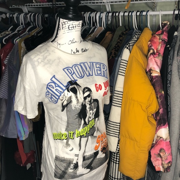 Graphic Tee - Picture 3 of 4